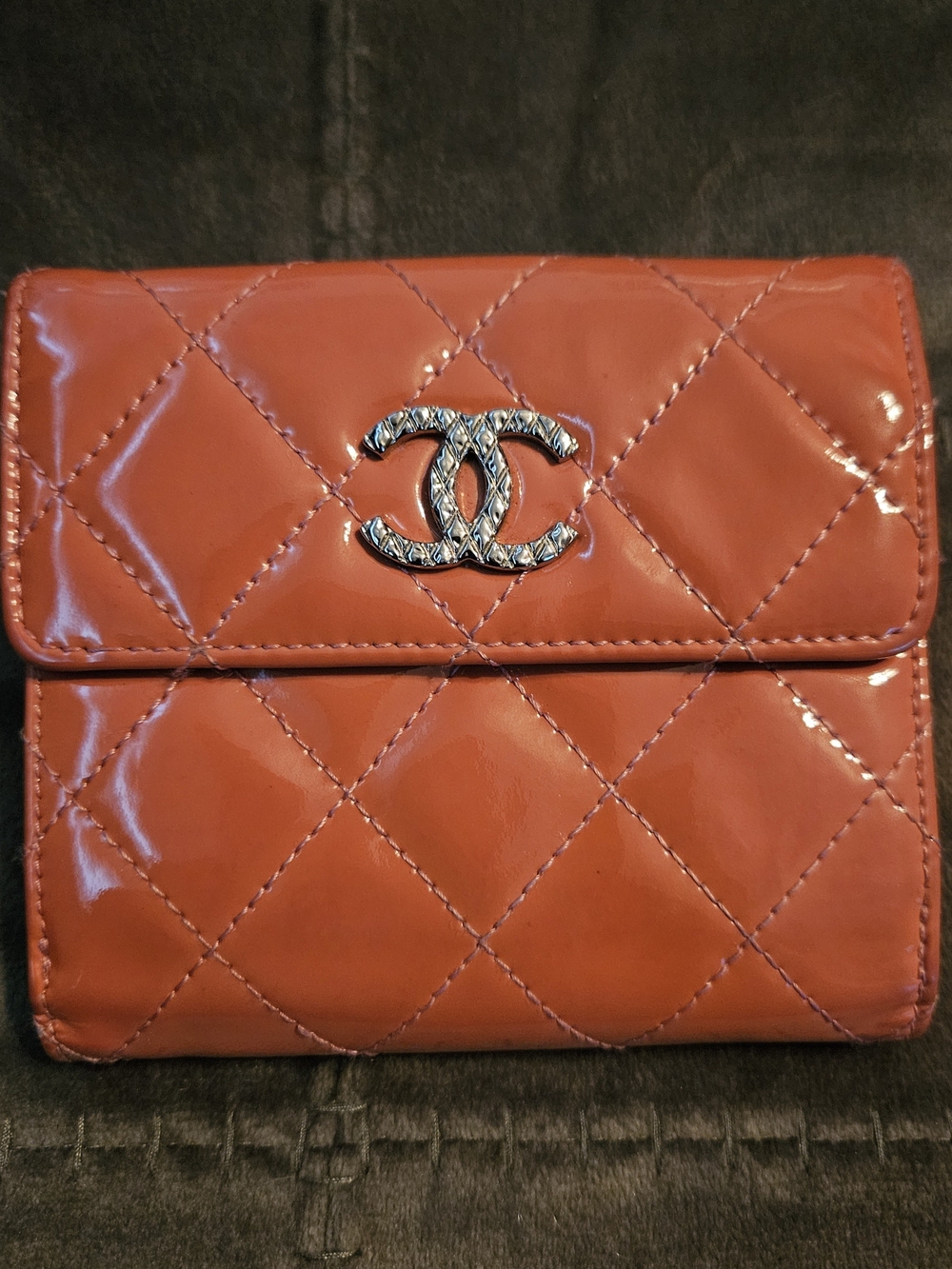 Chanel Quilted Patent Leather Wallet in Burnt Orange - Picture 2 of 6